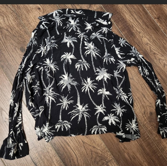 H&M button up - Picture 4 of 4